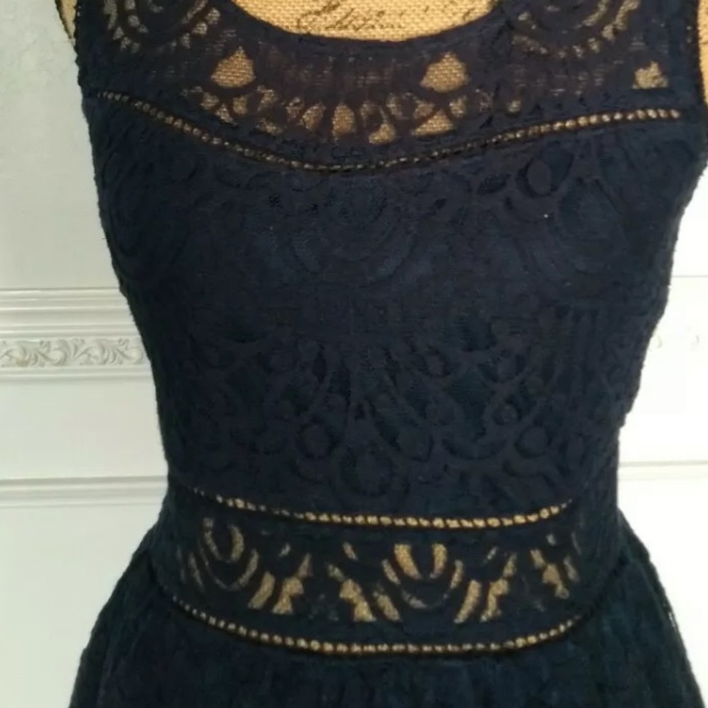 Trixxi lace Junior Dress Sleeveless Navy Blue Lace Crochet 9 - Picture 2 of 2